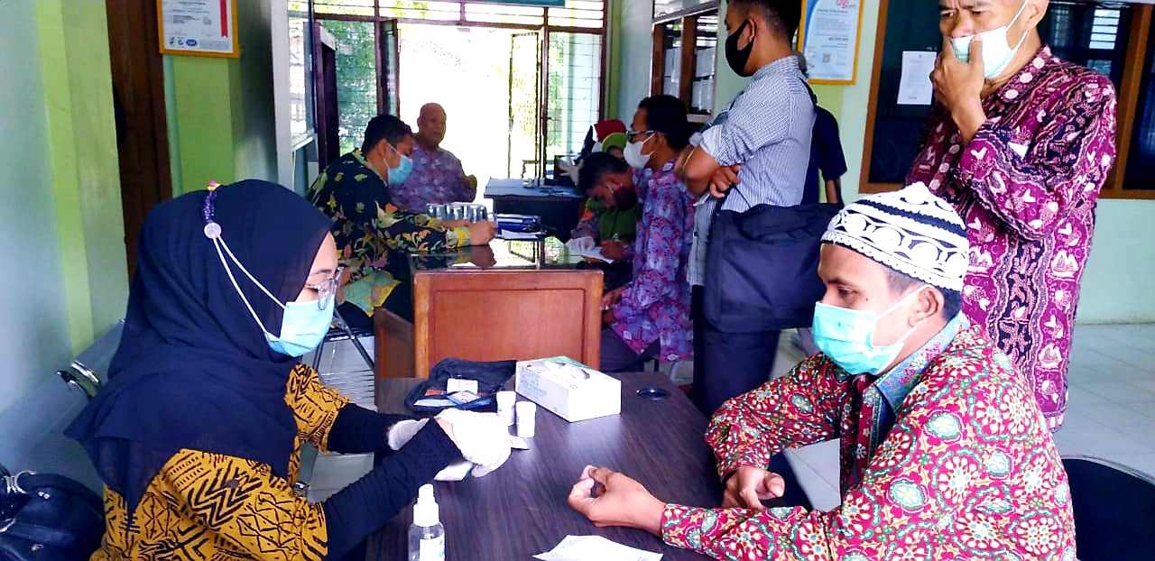 Wujudkan Kampus Sehat, Klinik Sutha Cek Kesehatan di FUSA
