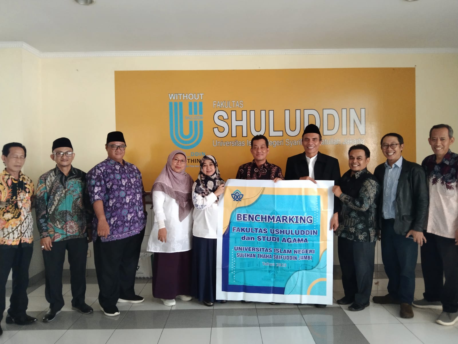 Benchmarking ke UIN Syarif Hidayatullah Jakarta