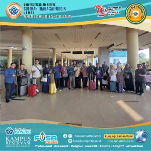 Sukseskan Konferensi Internasional, Dekan FUSA UIN STS Jambi Prof. Dr. H. Kasful Anwar Us, M.Pd. Sambut Pembicara Malaysia dan Brunei Darussalam di Bandara Sulthan Thaha Jambi