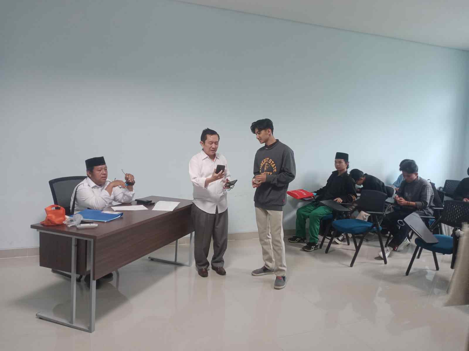Kepala TU FUSA Indra Yadi Pagi ini Cek Fasilitas Lokal Belajar