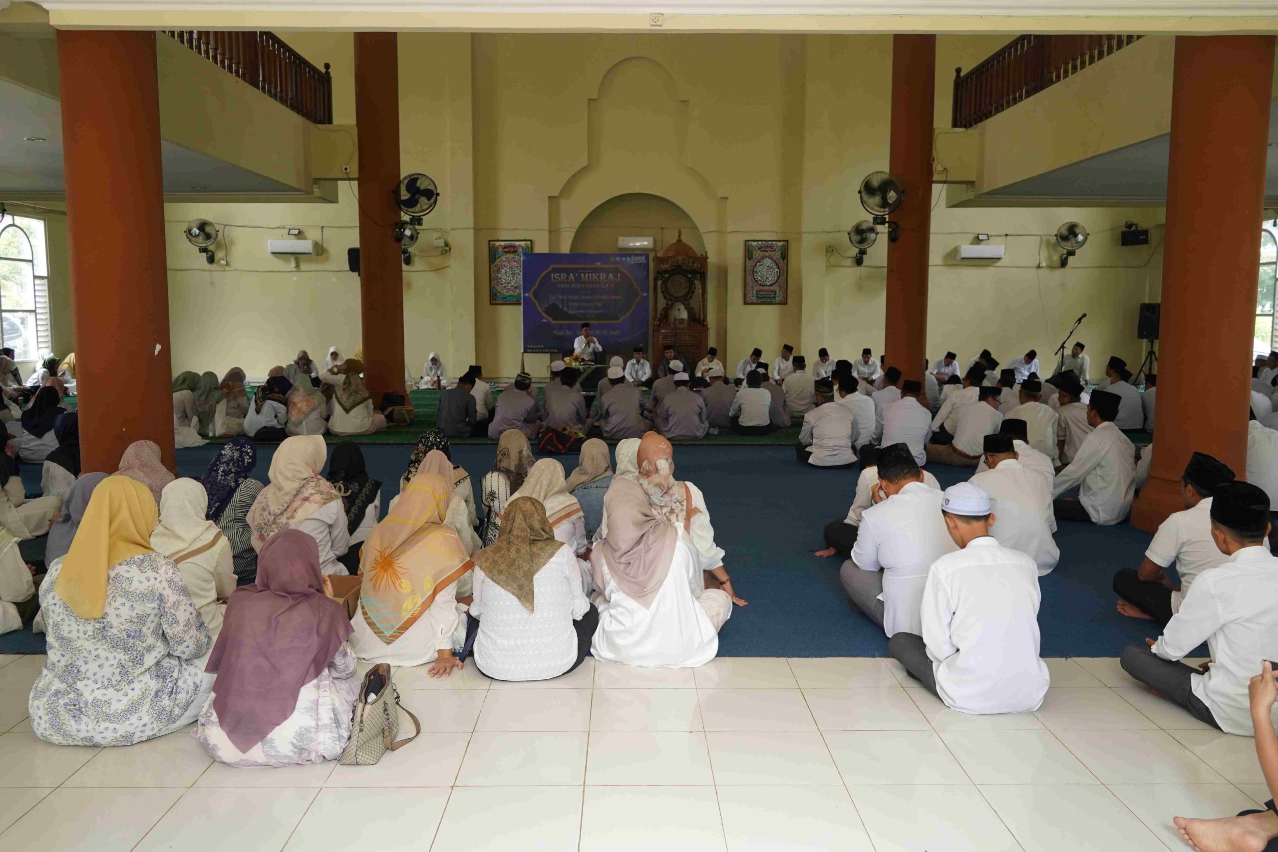 Dekan FUSA H.Zikwan Hadiri PHBI Isra’ Mi’raj UIN STS Jambi, Ingatkan pentingnya Spiritualitas