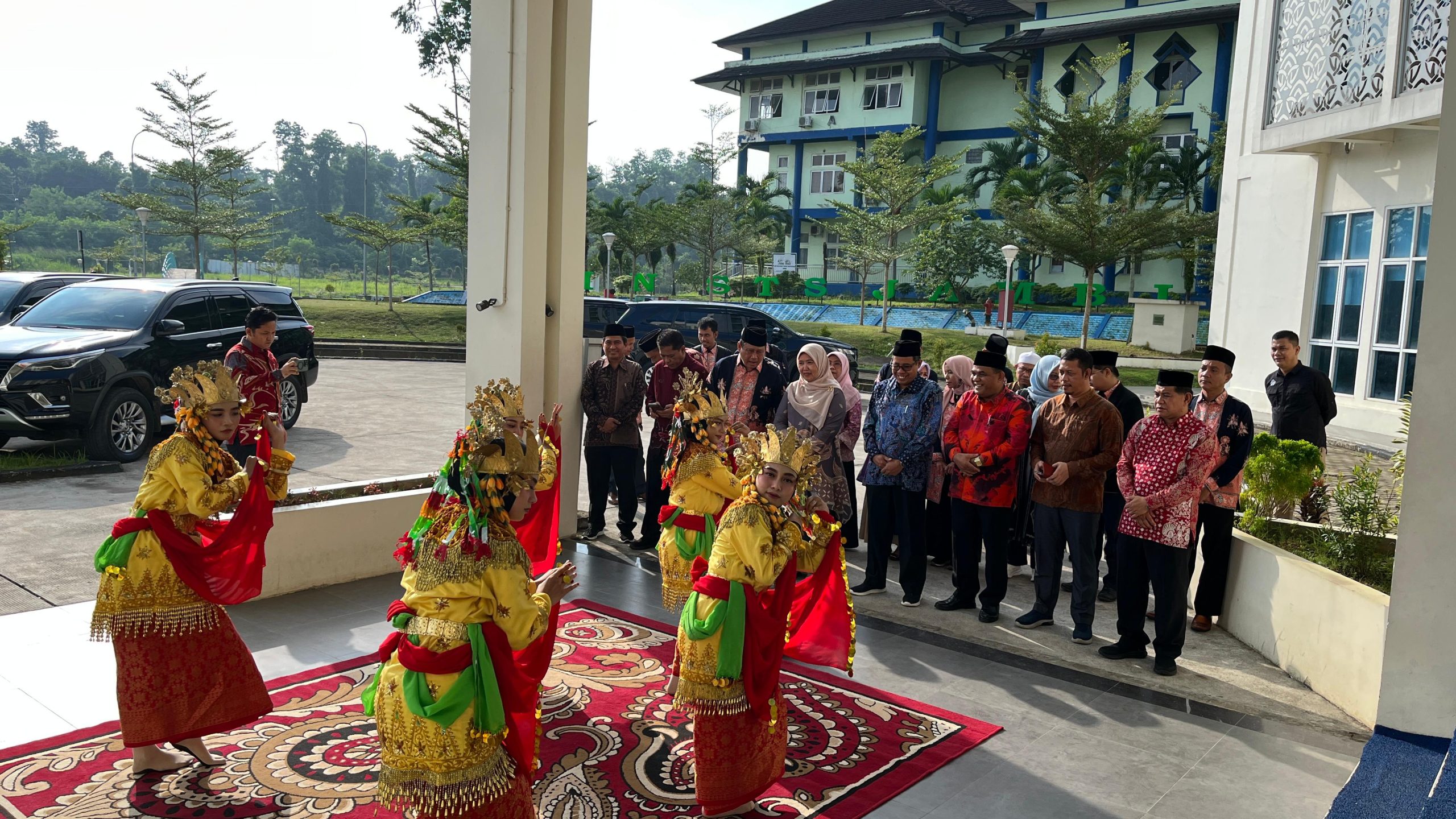 Asesor BAN-PT AL di FUSA disambut Tari Sekapur Sirih