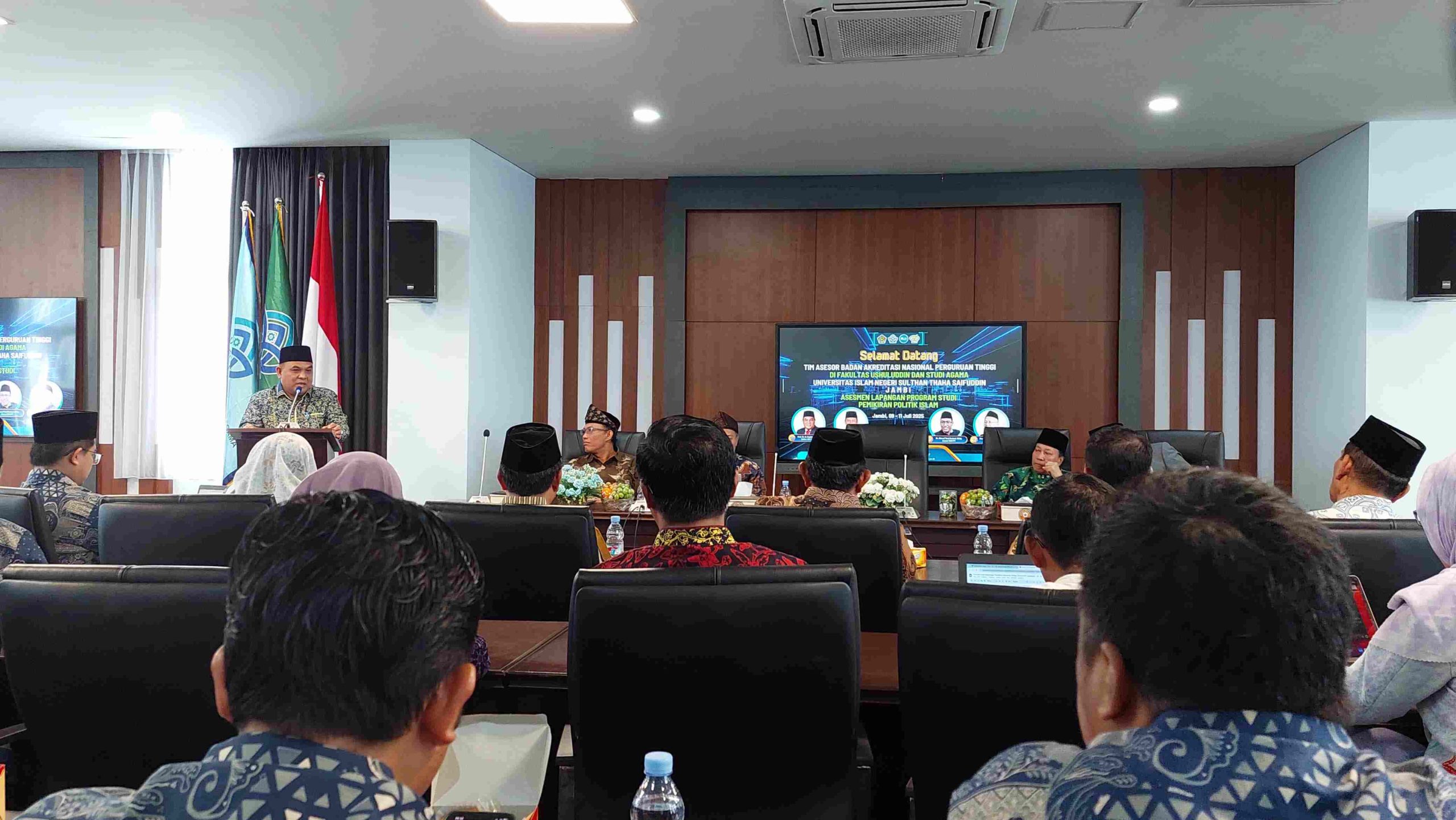 Rektor Prof.H. Kasful Anwar Buka AL BAN-PT Prodi PPI FUSA UIN Sutha Jambi
