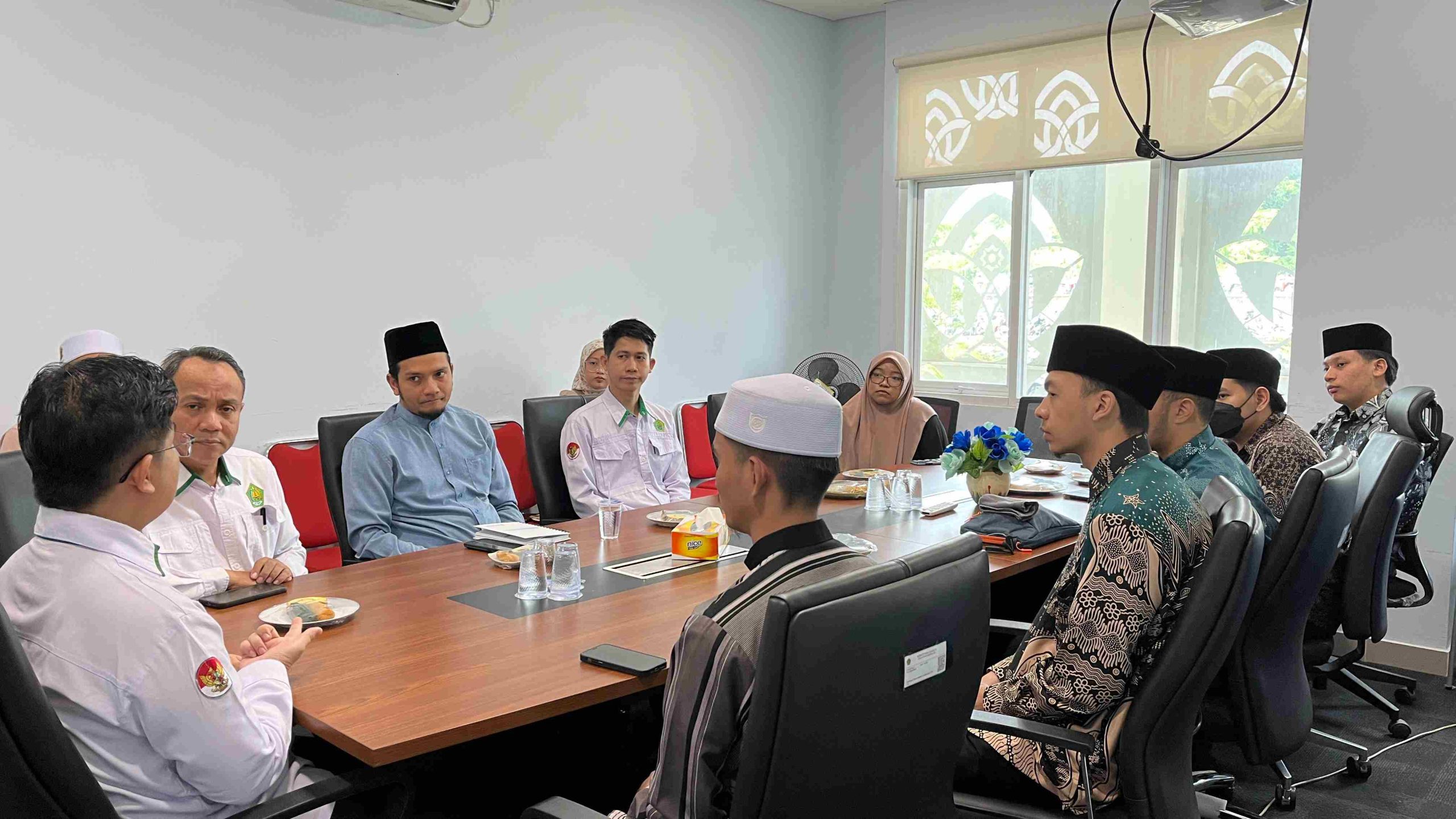 Prof. D.I Ansusa Sambut Mahasiswa Internasional Yang Kuliah di FUSA.
