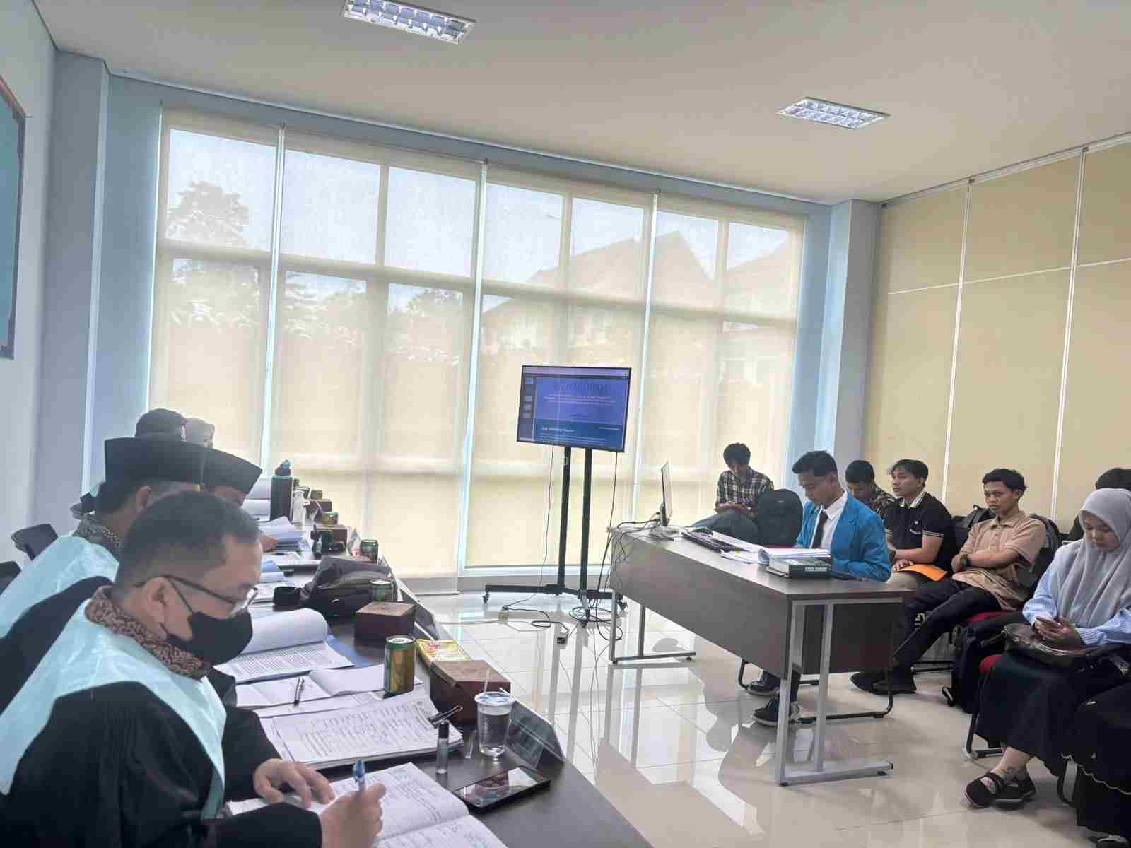 Gelar Ujian Skripsi Mahasiswa Atas Nama Ahmad Royhan Prodi ILHA