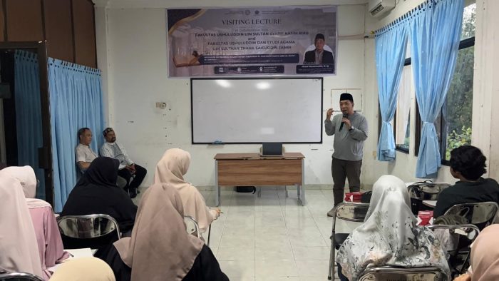 Kaprodi IAT FUSA UIN Jambi Jadi Narasumber Visiting Lecture di UIN Sultan Syarif Kasim Riau