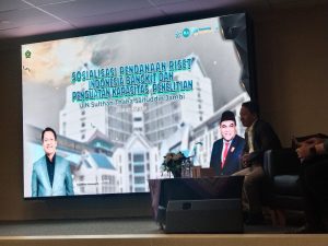 Wakil Dekan II FUSA UIN Jambi Ikuti Sosialisasi Pendanaan Riset Indonesia Bangkit dan Penguatan Kapasitas Penelitian