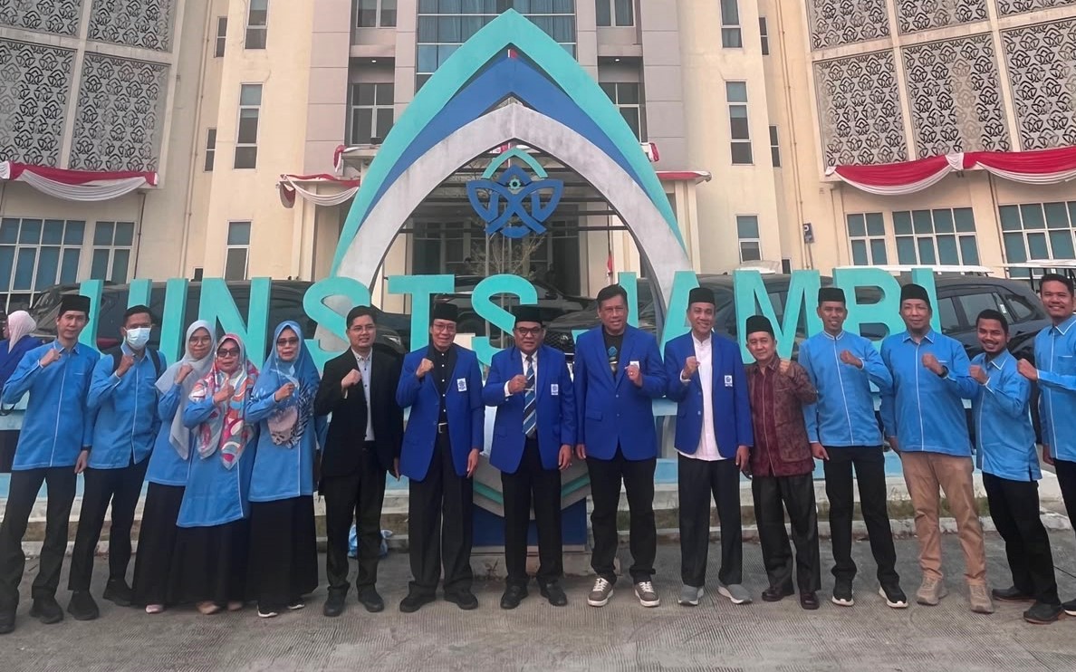 Dekan dan Pimpinan FUSA Hadiri Pembukaan PBAK di Auditorium UIN STS Jambi